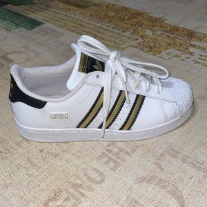 Adidas Superstar